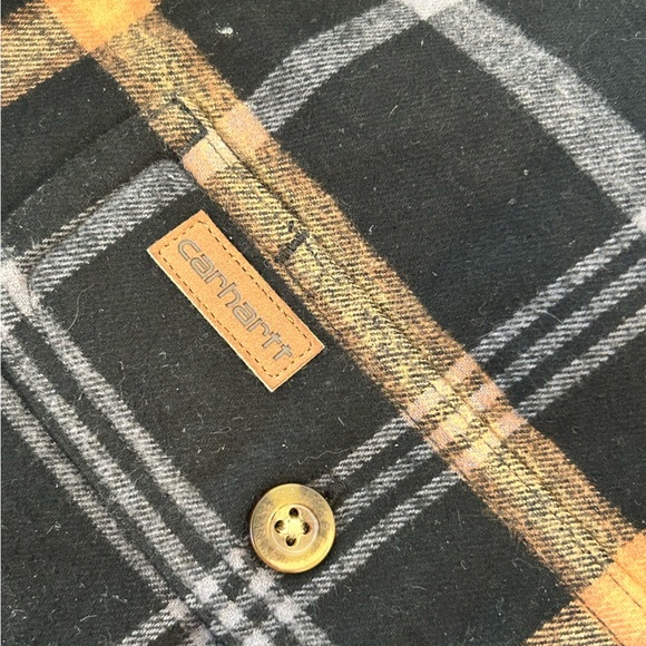 EUC Carhartt Youngstown Waffle Thermal-Lined
Flannel Plaid Shirt Jacket - Picture 6 of 6